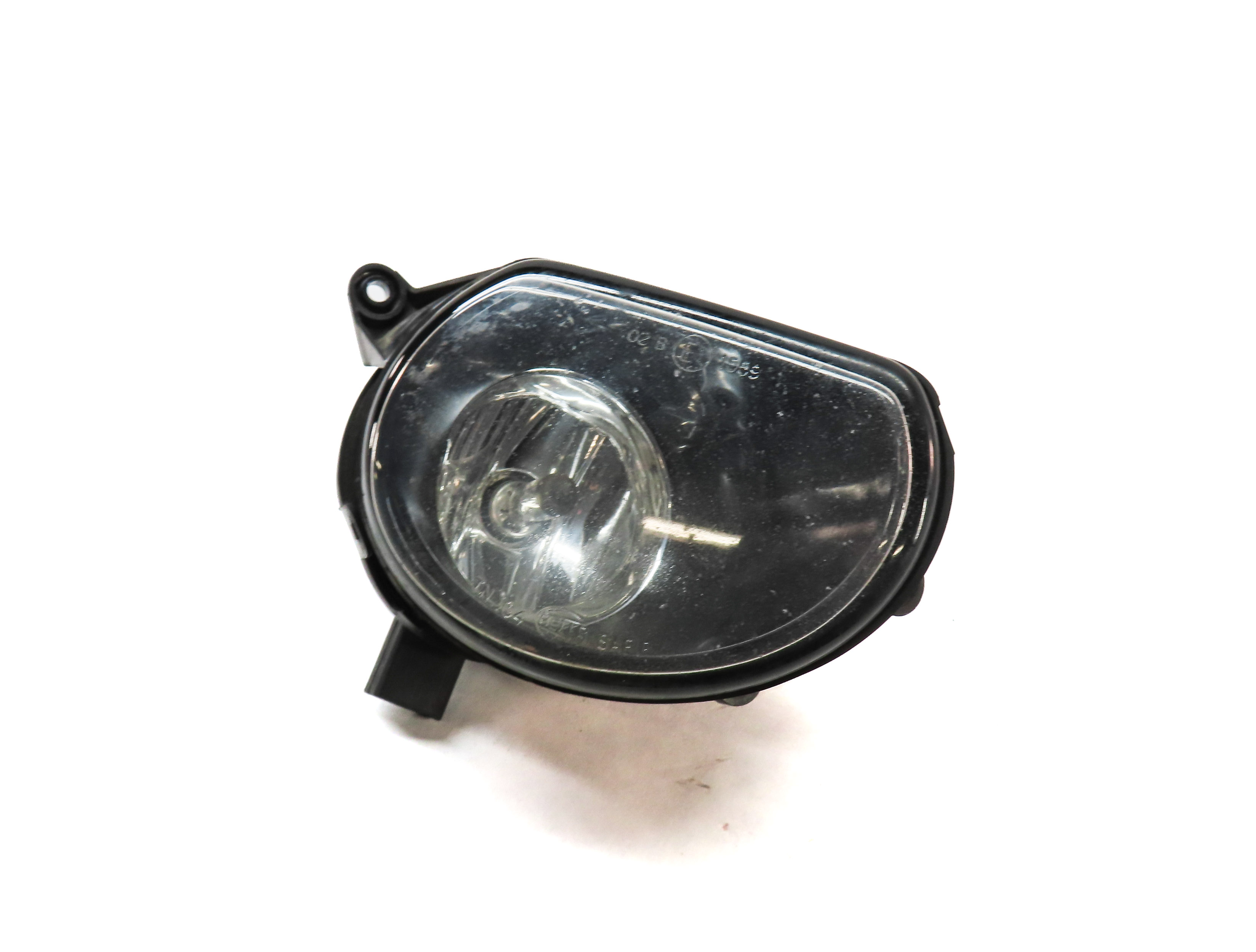 2006-2009 AUDI A3 (8P) Q7 (4L) RIGHT FRONT PASSENGER FOGLIGHT LIGHT LAMP — exact item pictured